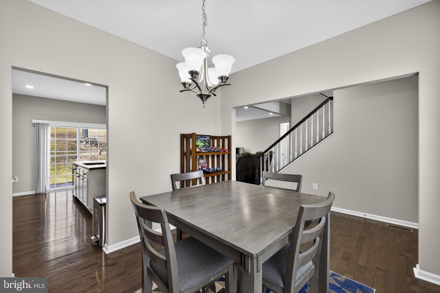 113 Colonial Drive photo 17