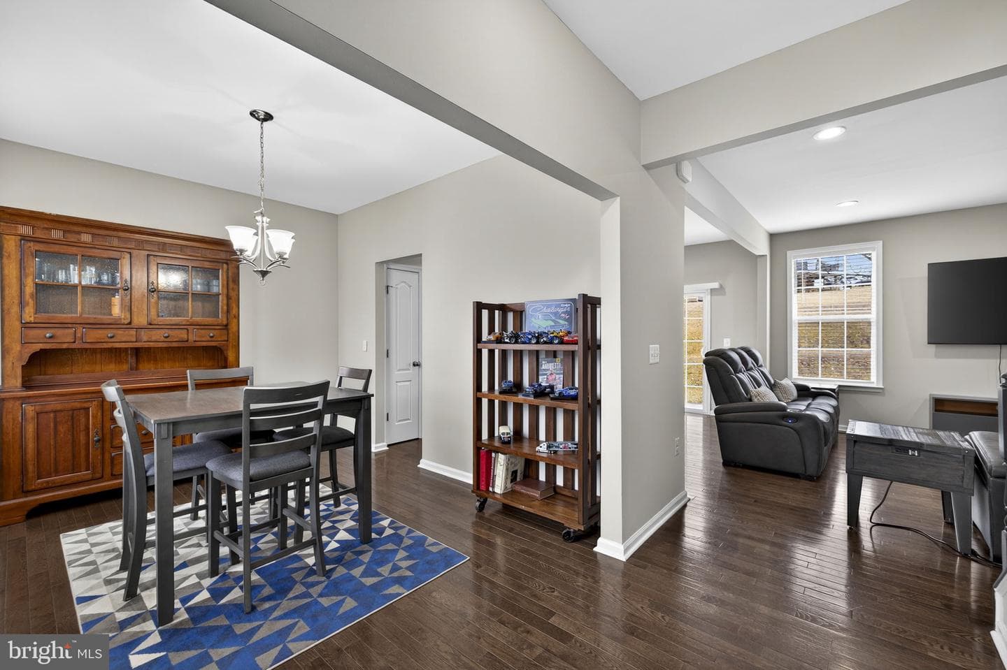 113 Colonial Drive photo 18