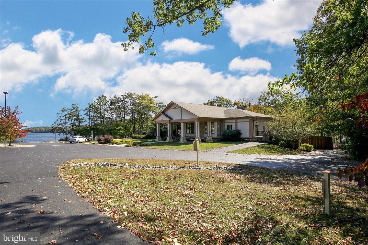 1239 Lakeview Dr photo 93
