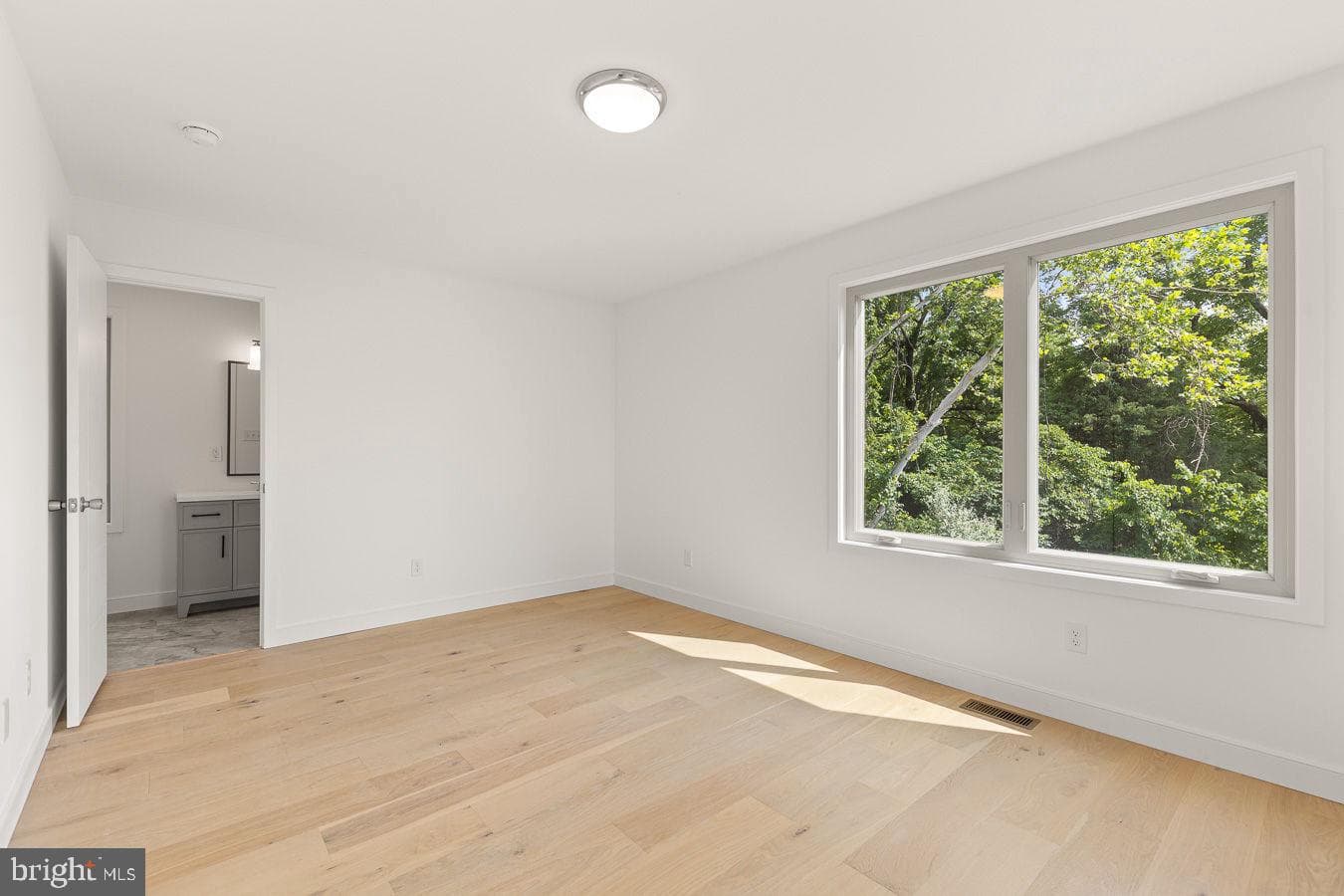201 Nathaniel Drive photo 32