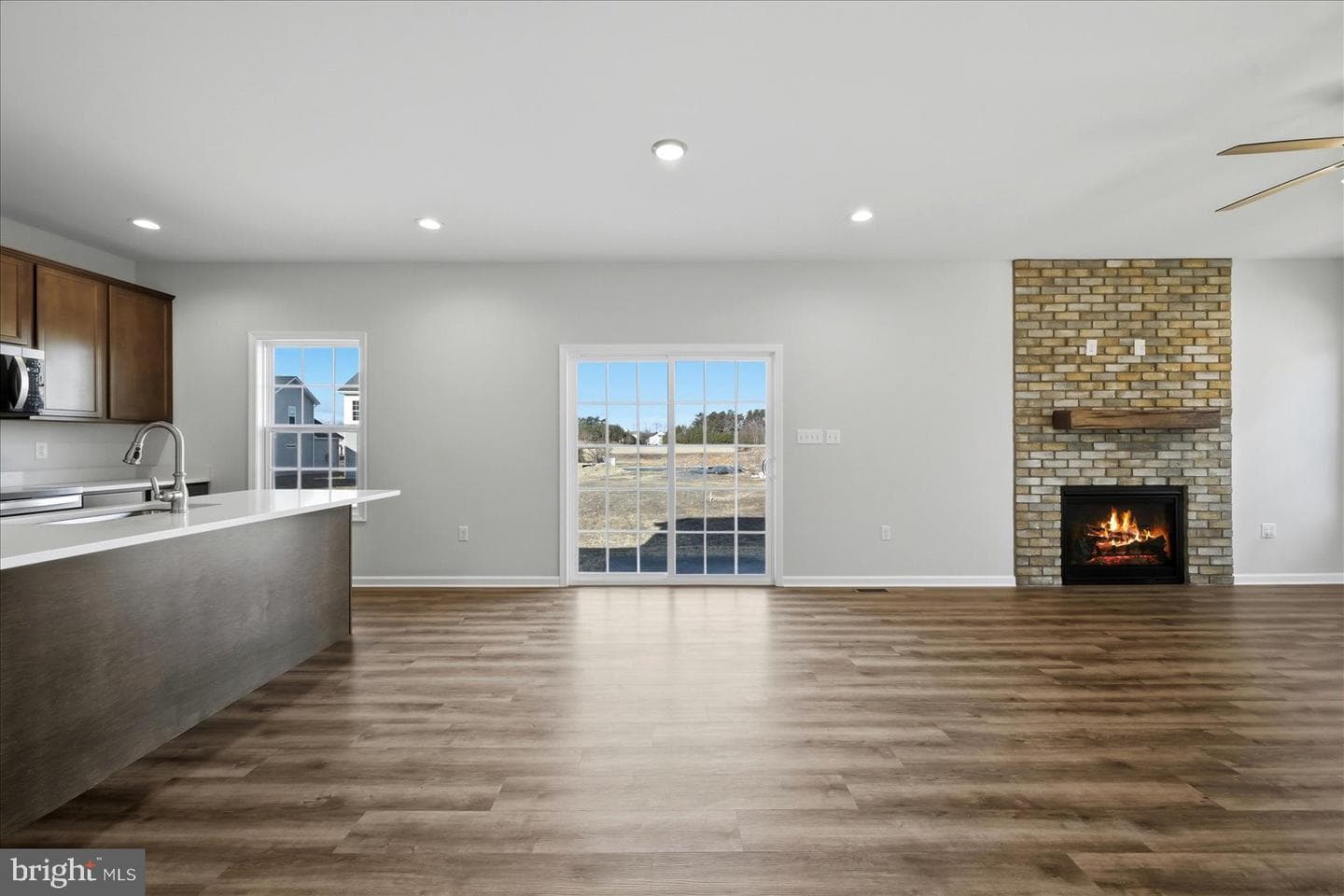 251 Rossmann Blvd photo 20