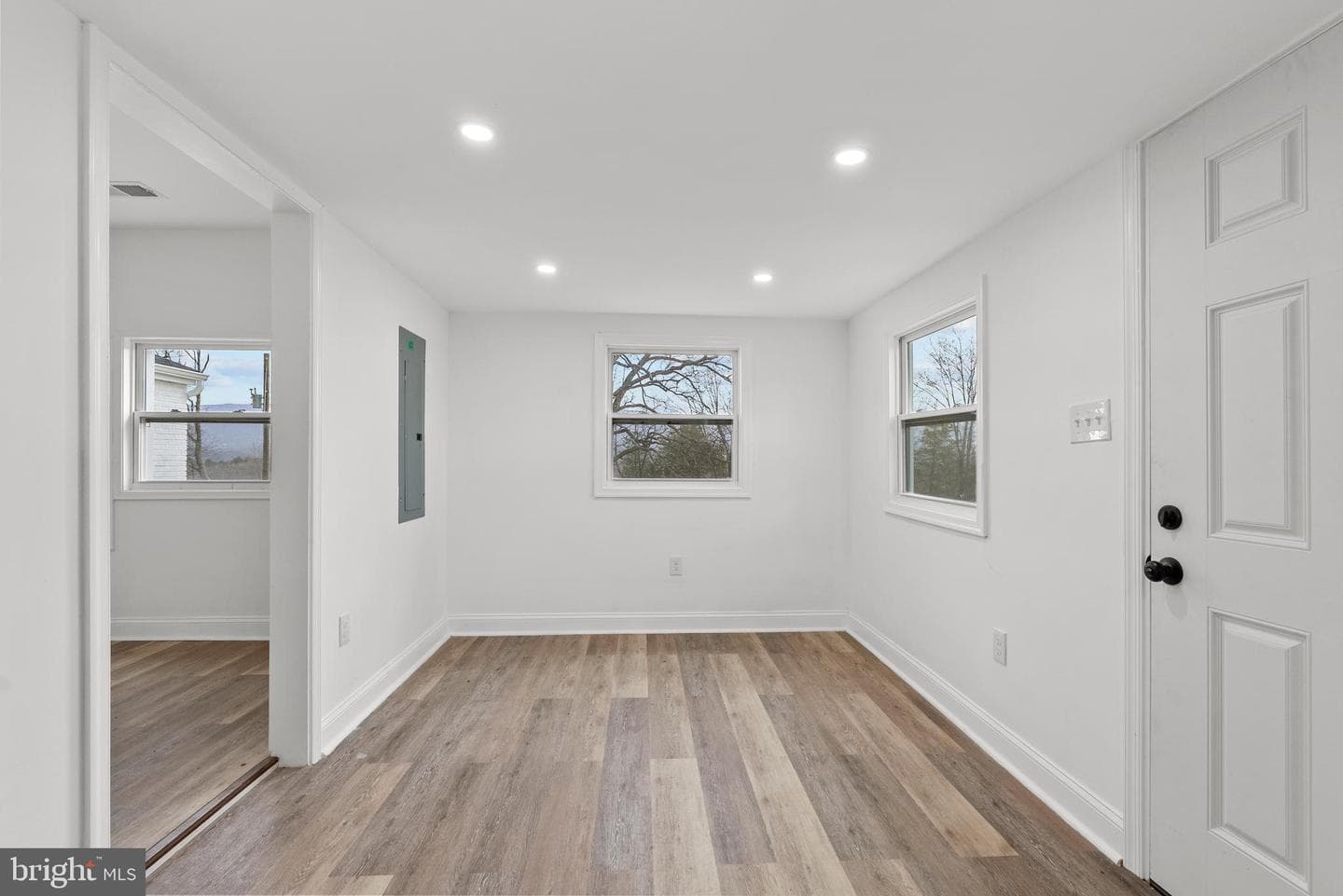 3221 Laurel Grove Road photo 8
