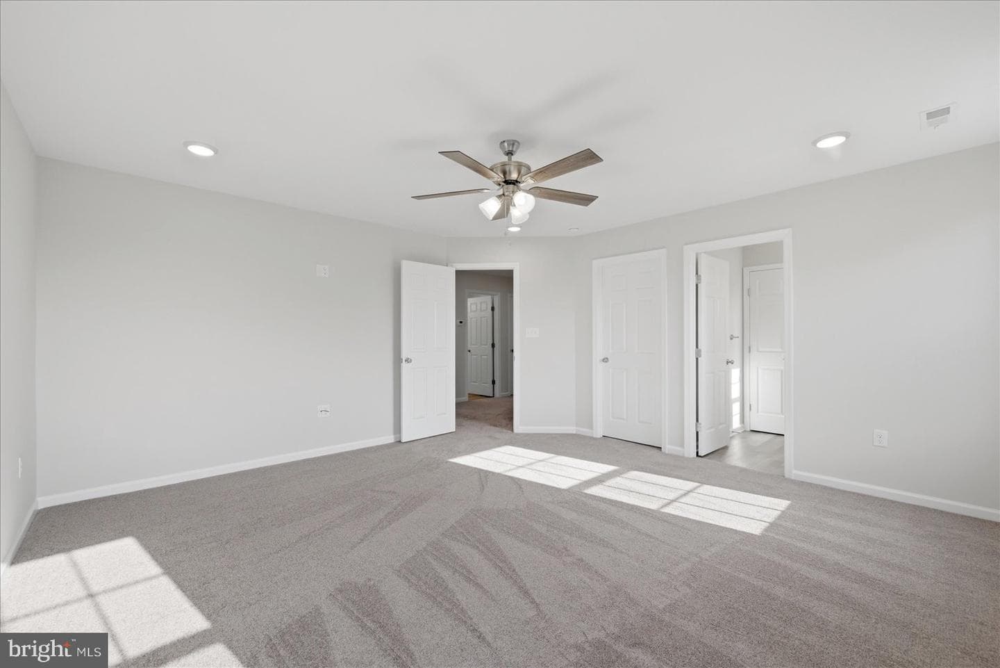 102 Brockham Court photo 26