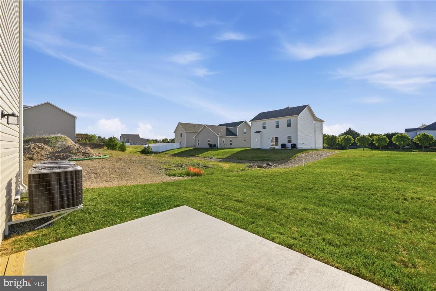 102 Brockham Court photo 44