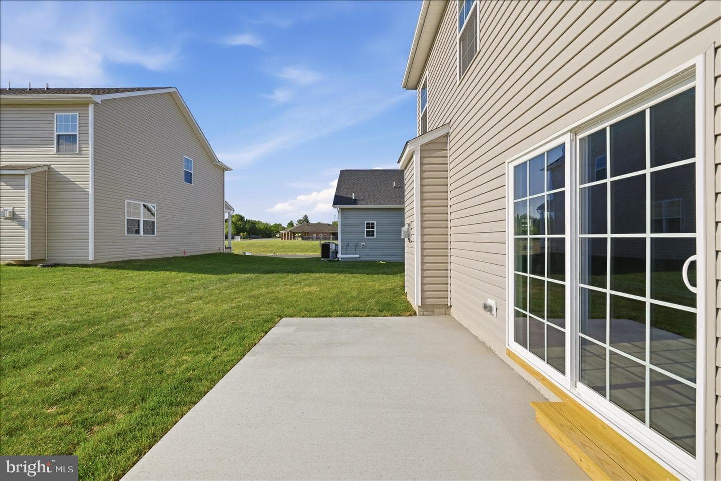 102 Brockham Court photo 45