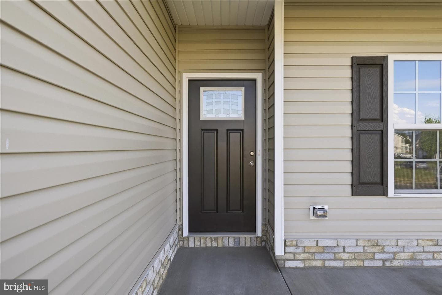 102 Brockham Court photo 5