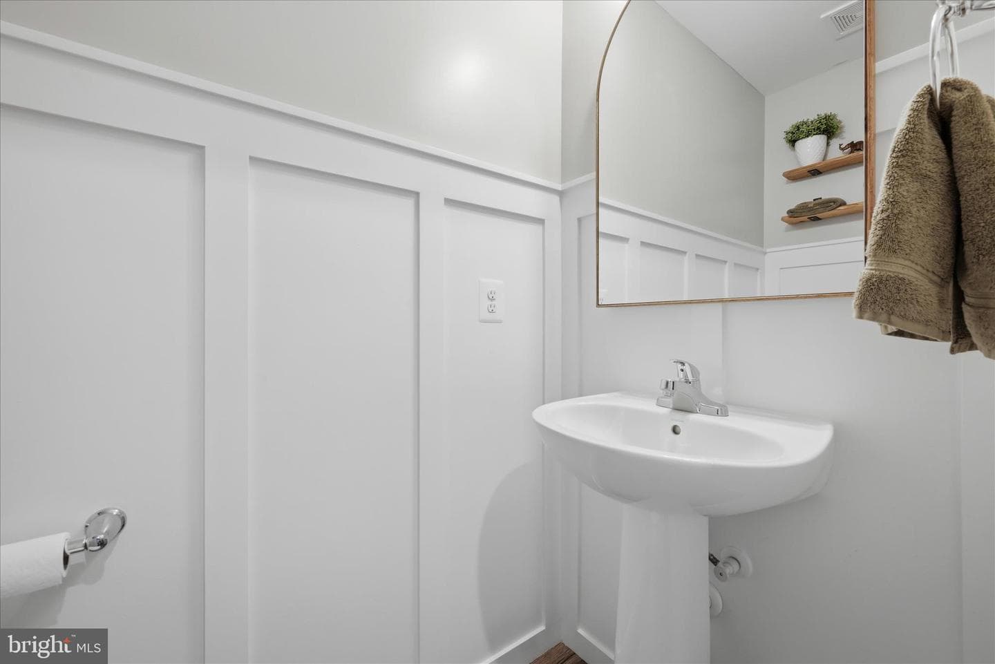 471 Coville Street photo 18