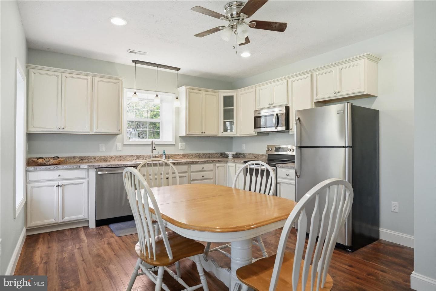 201 Liberty Lane photo 25