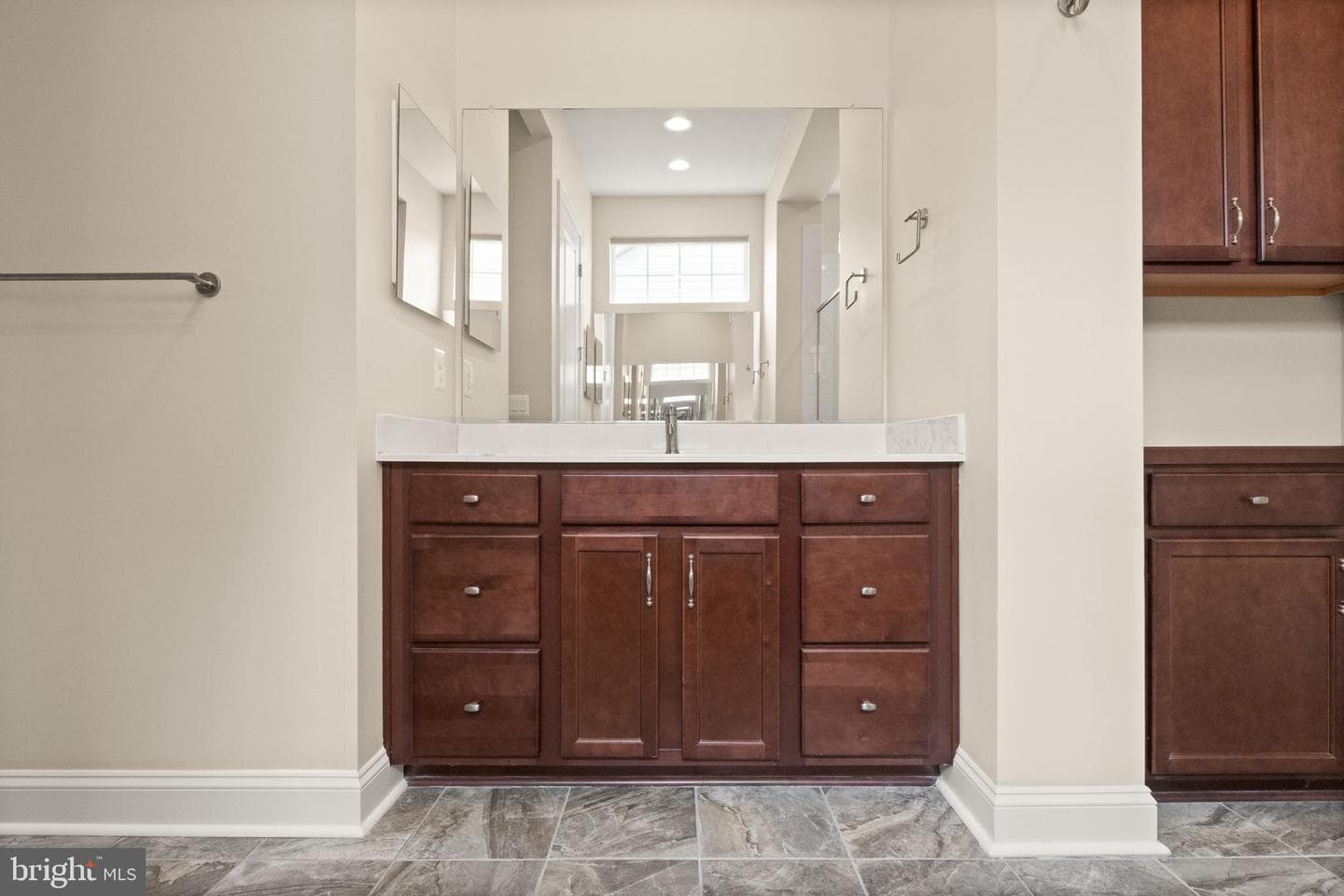 103 Cloak Lane photo 49