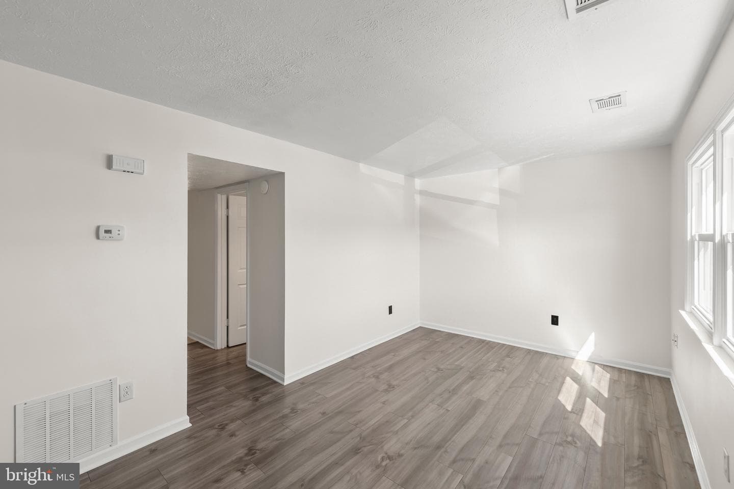 109 Ash Hollow Drive photo 2
