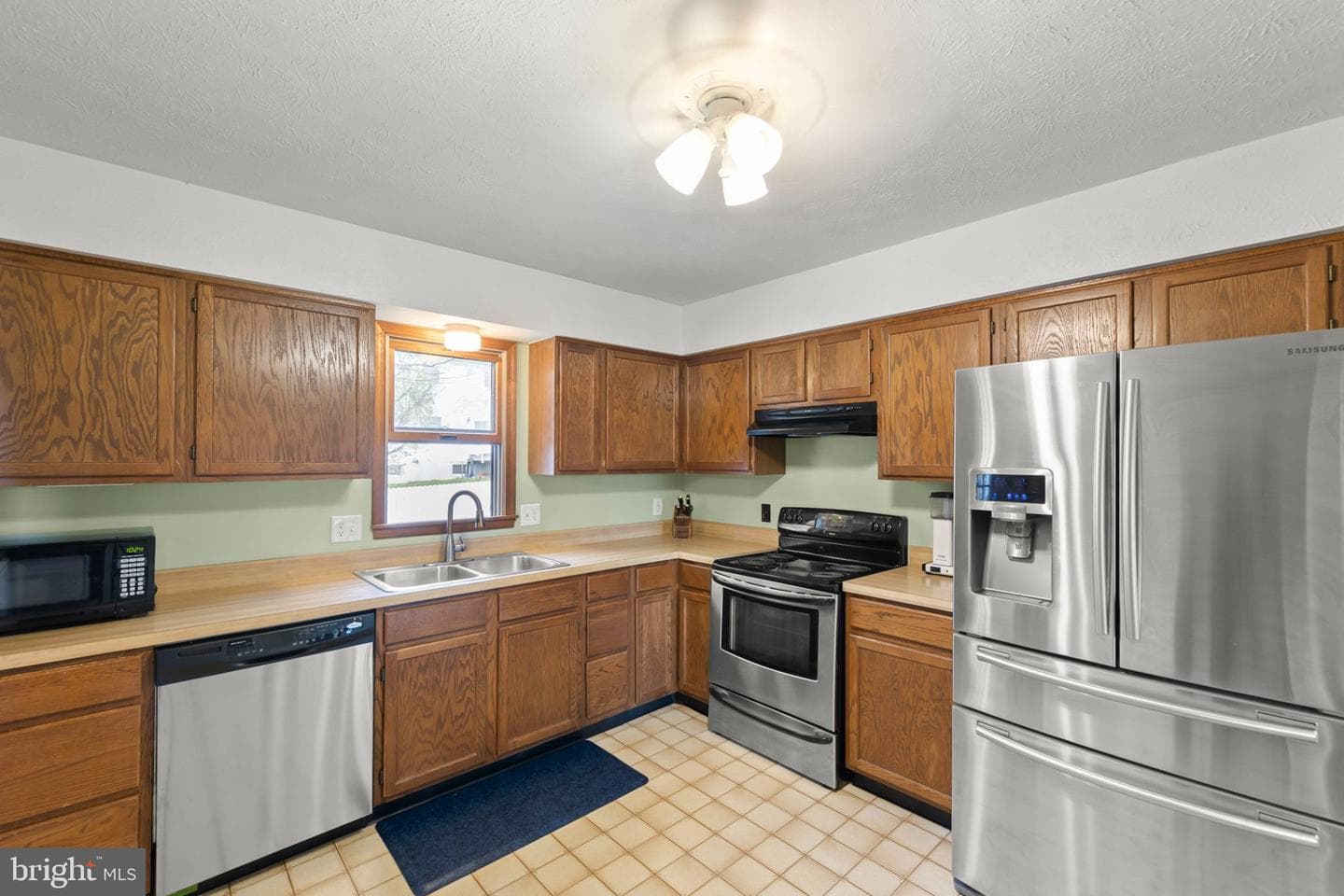 111 Asbury Road photo 5