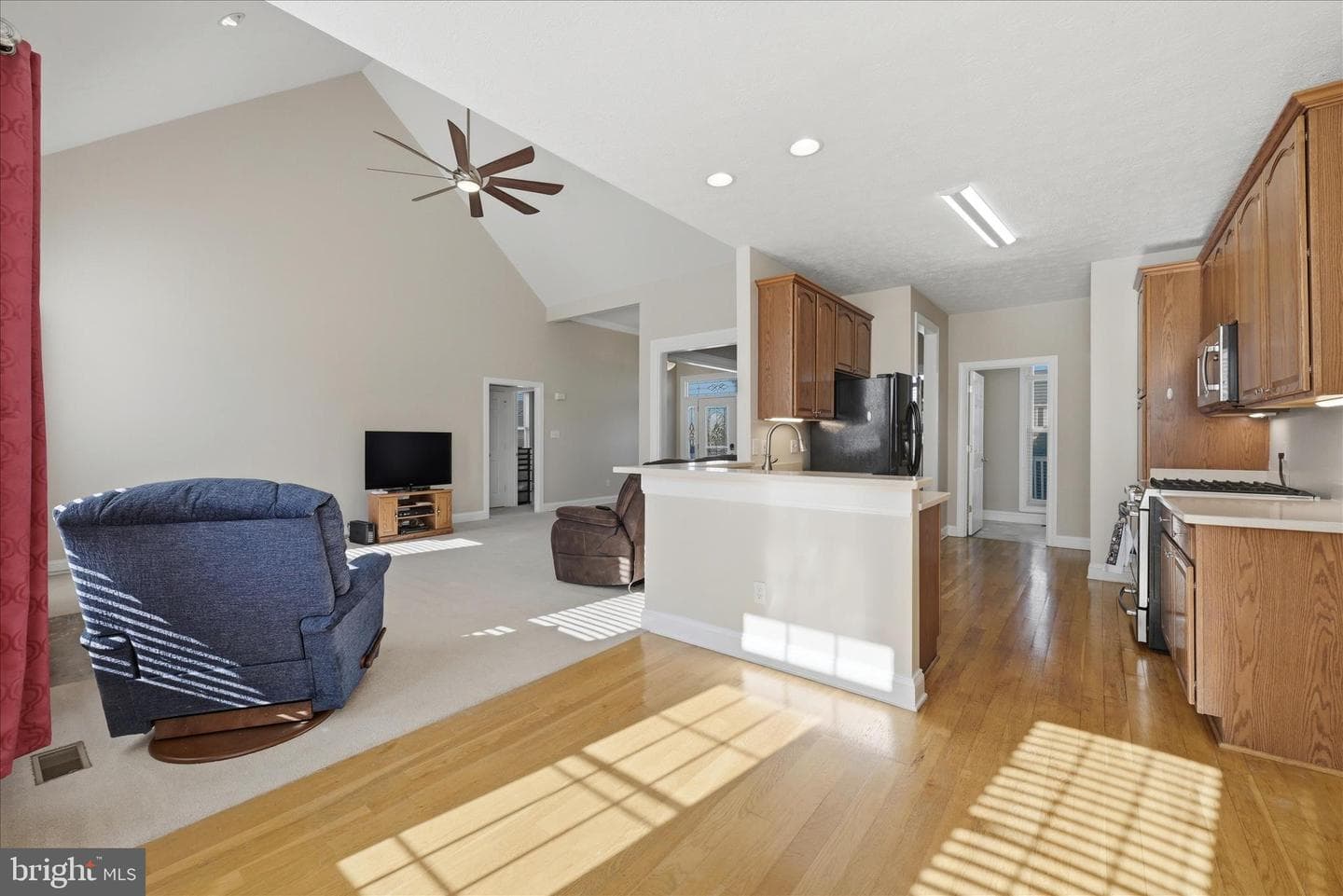 300 Clydesdale Drive photo 17