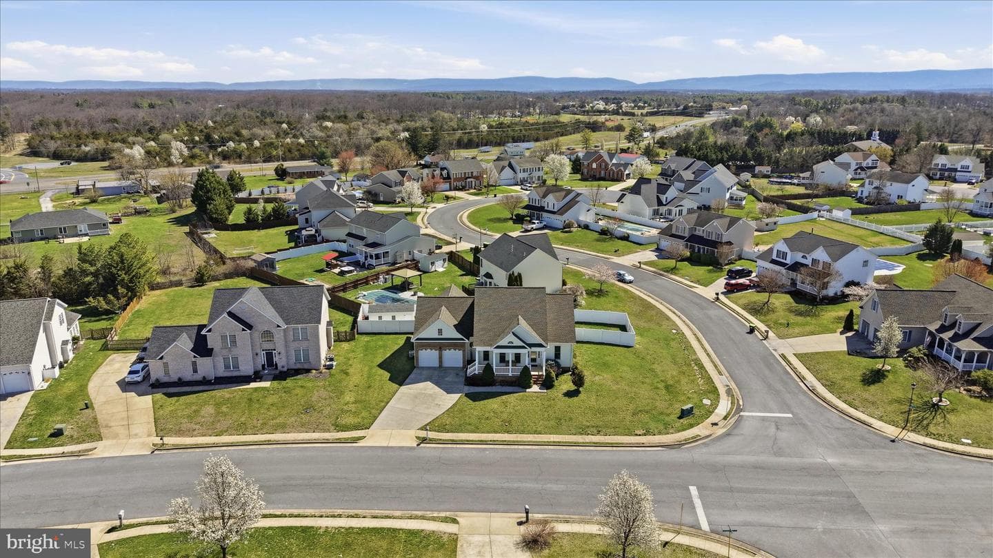 300 Clydesdale Drive photo 66