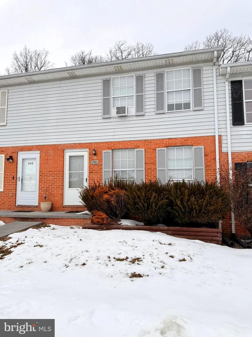 240 Nottoway Drive photo 2