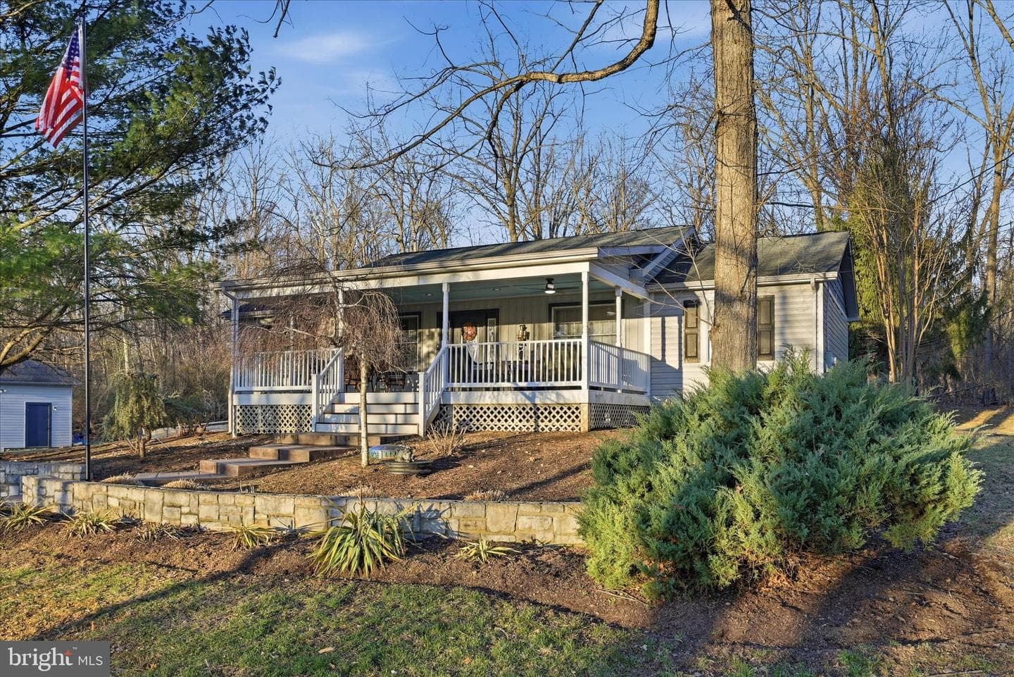 151 Sassafras Lane photo 3