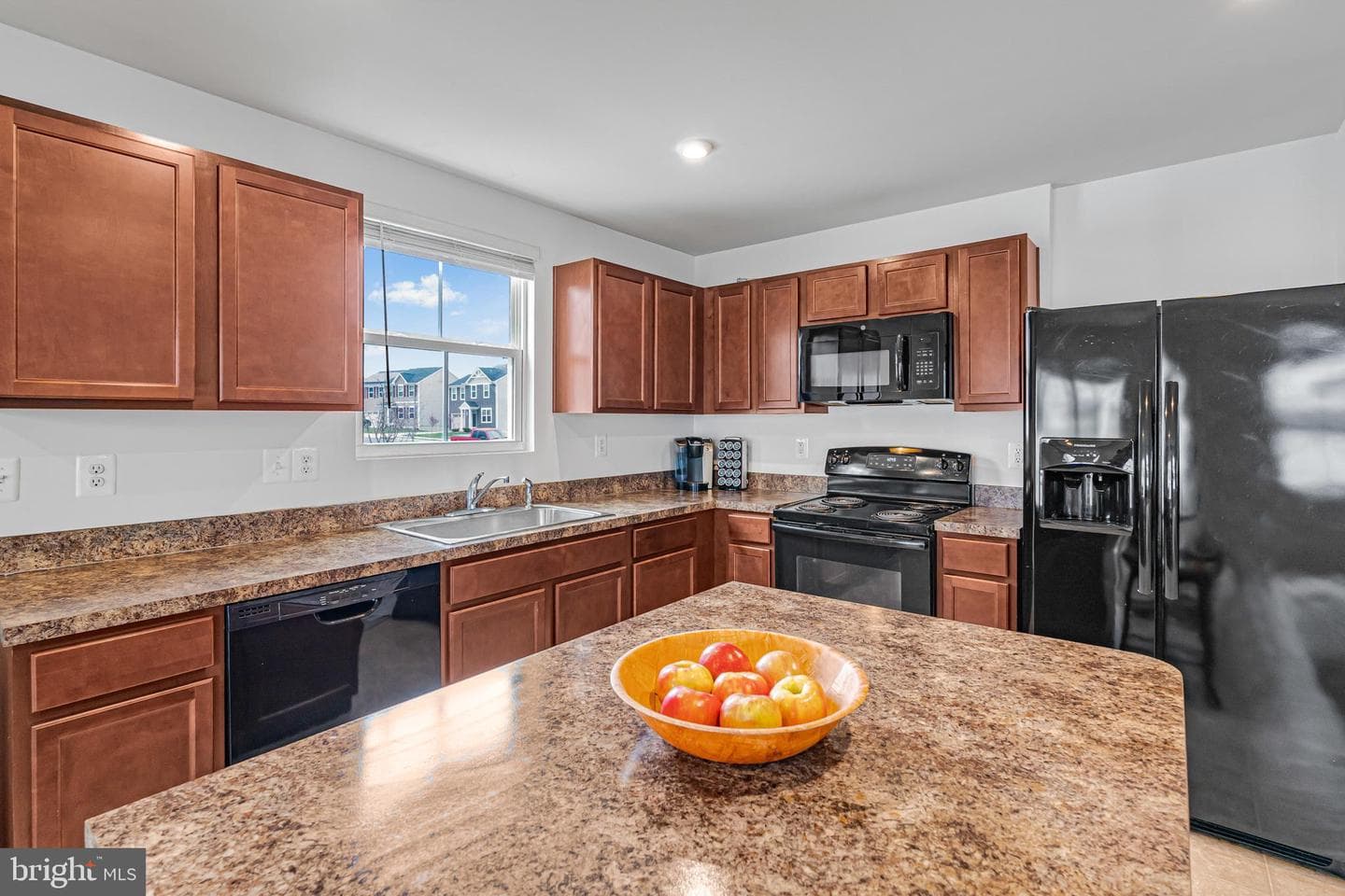 201 Coville Street photo 14