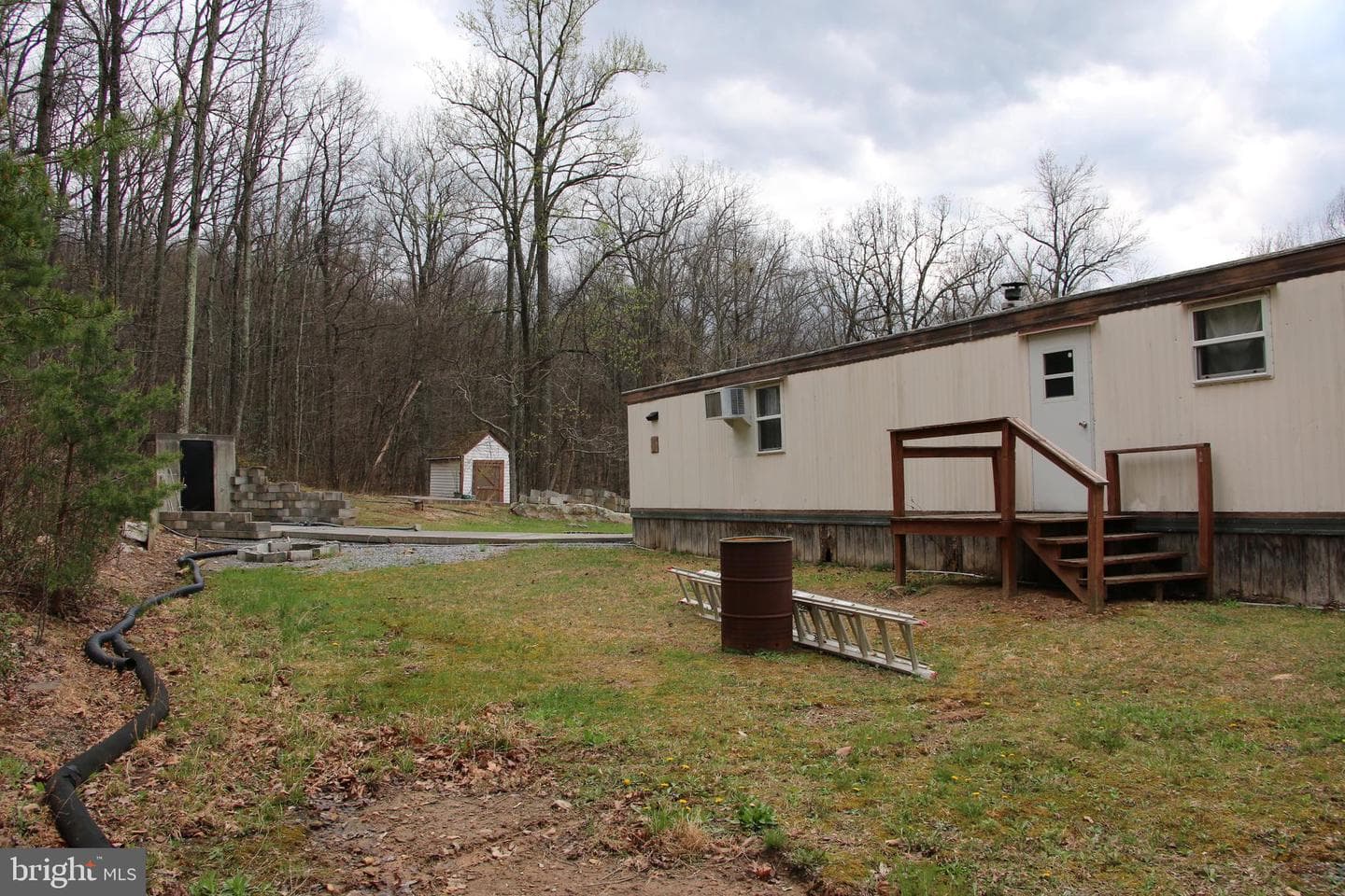 680 Sawlog Road photo 10
