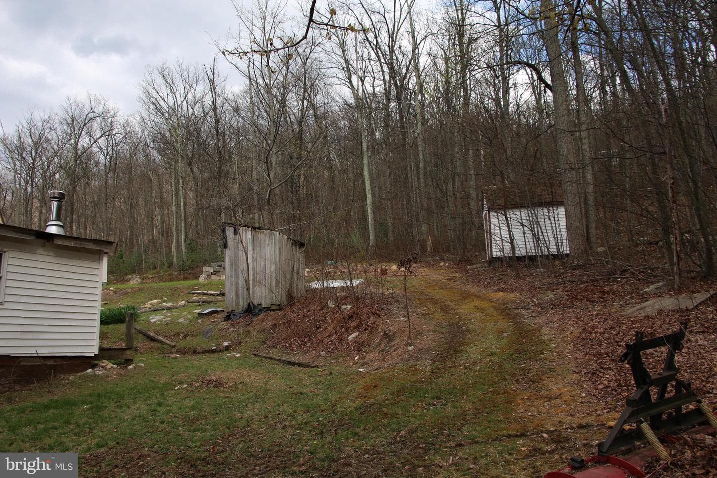 680 Sawlog Road photo 14