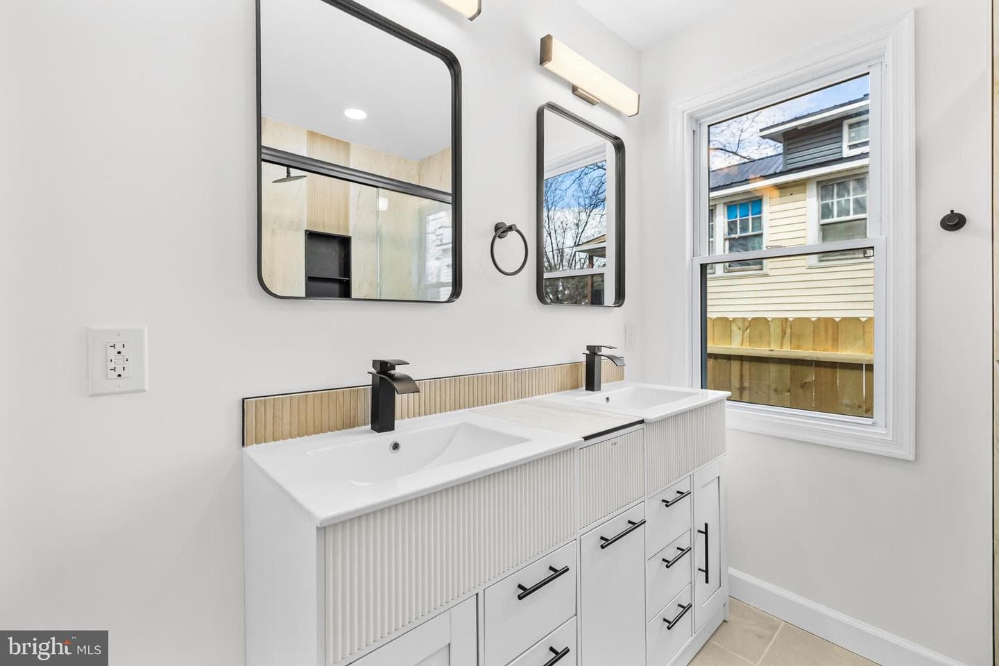 1033 Sunnyside Drive photo 22