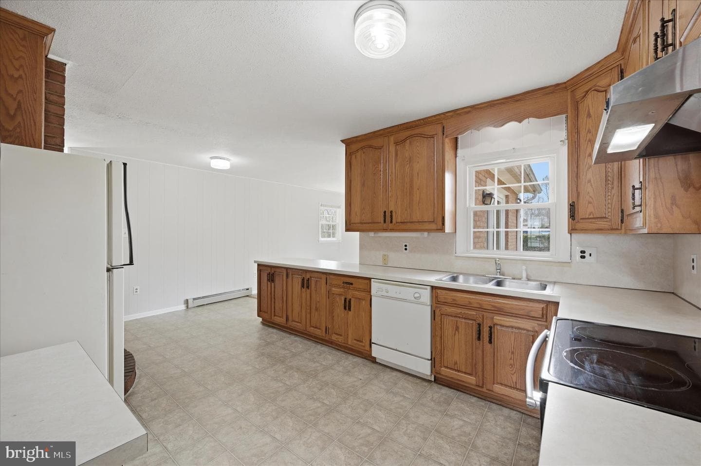 2592 Martinsburg Pike photo 9
