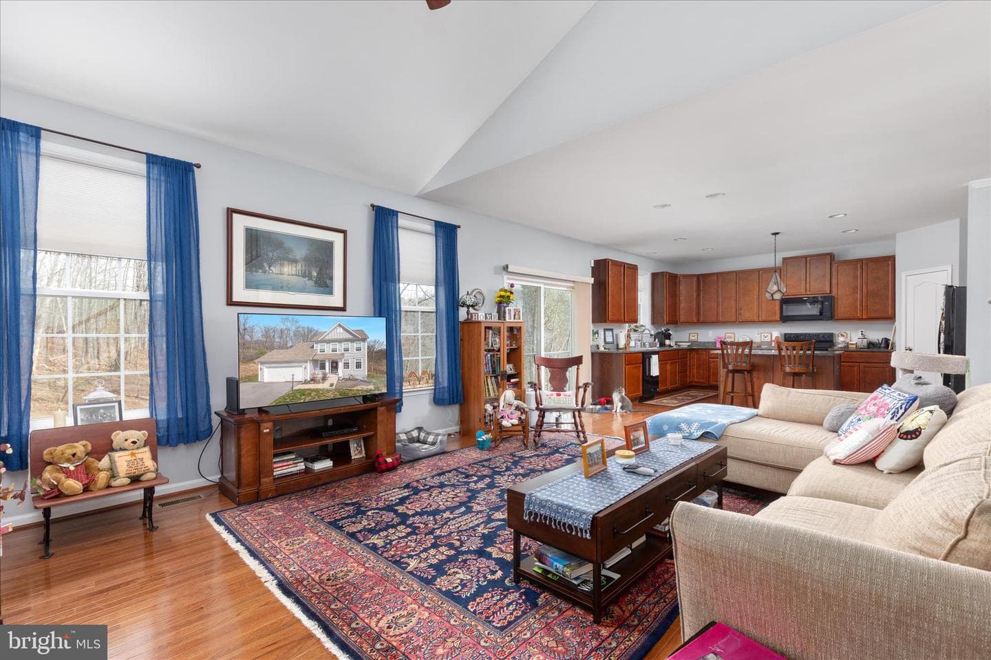 1041 W Masters Drive photo 8