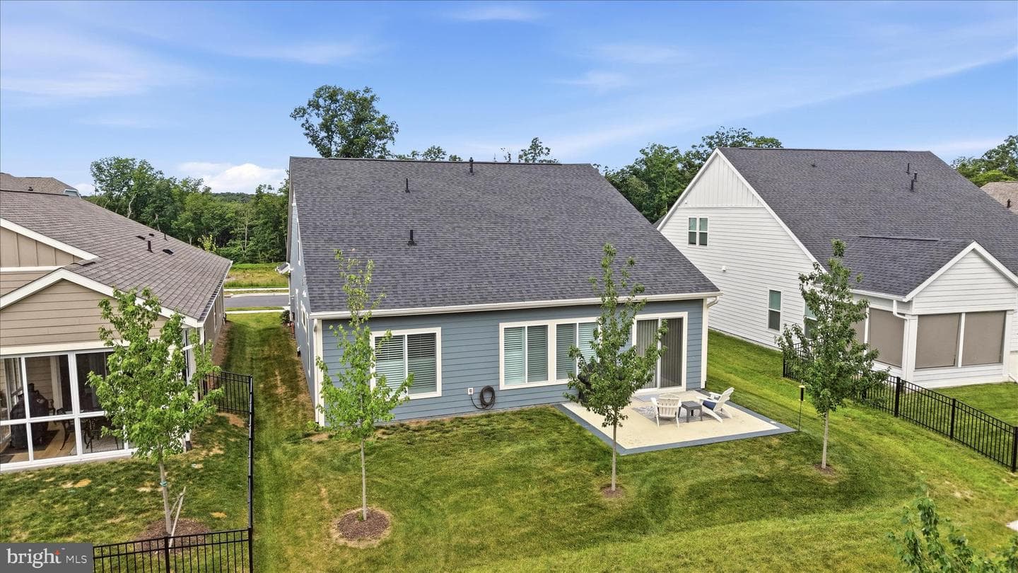 123 Cowbird Street photo 4