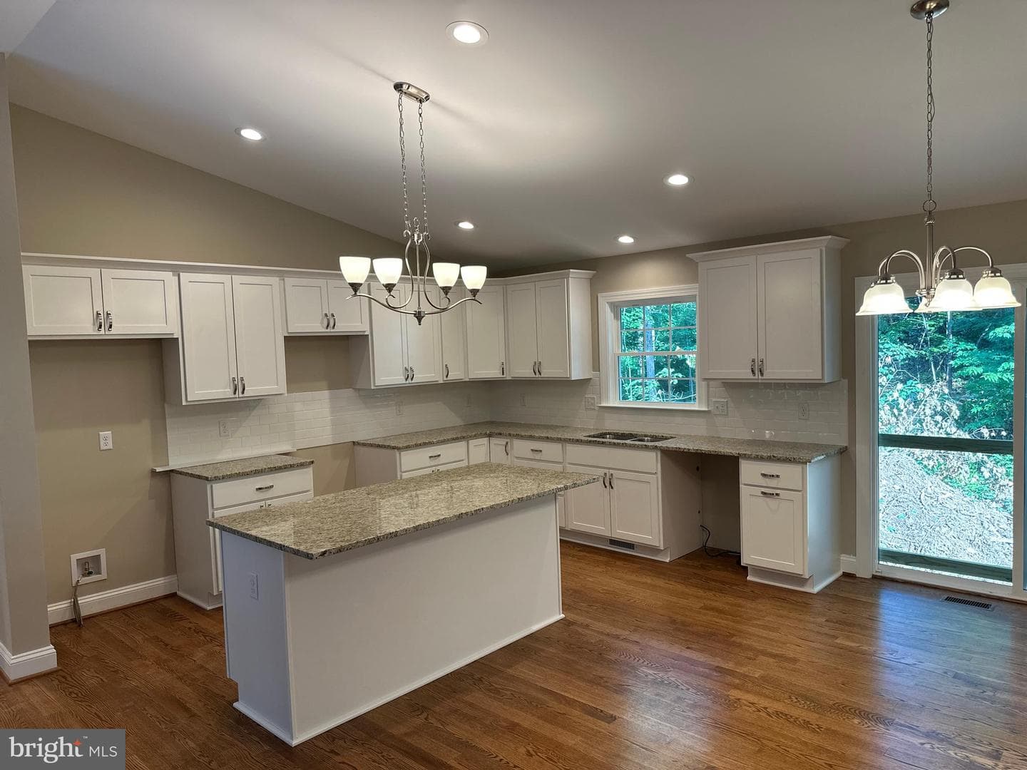 208 Beaver Trail photo 9