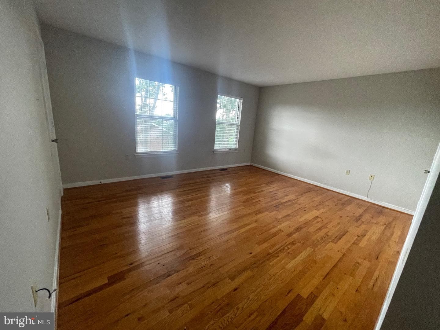 136 Parkside Drive photo 2
