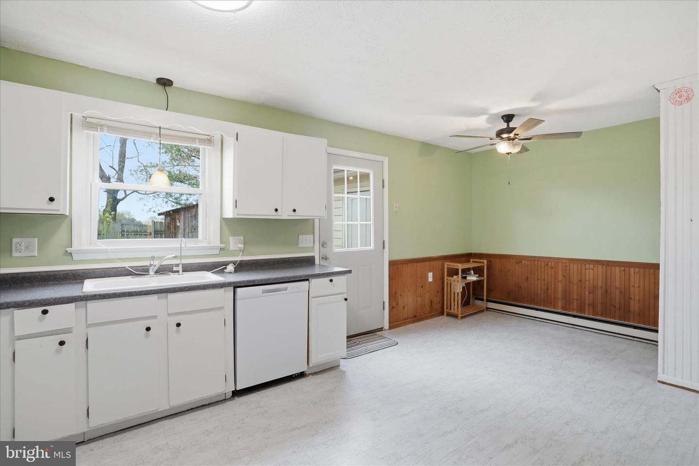 402 Carroll Drive photo 10
