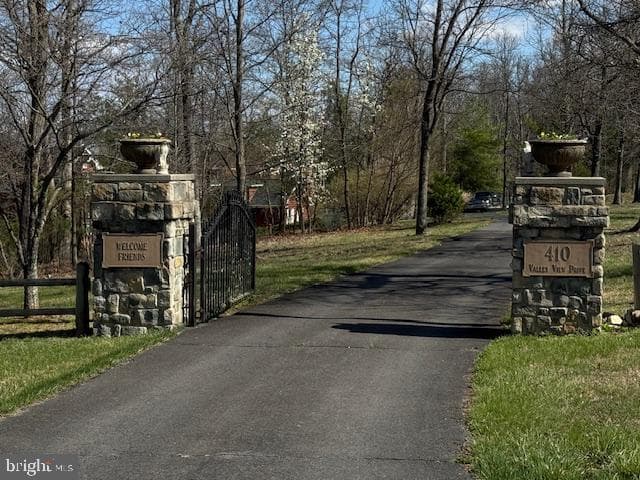 410 Valley View Drive photo 3