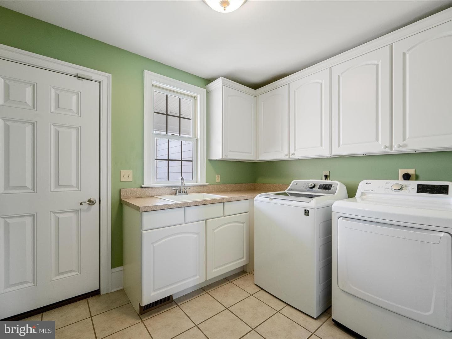 700 Miller Road photo 49