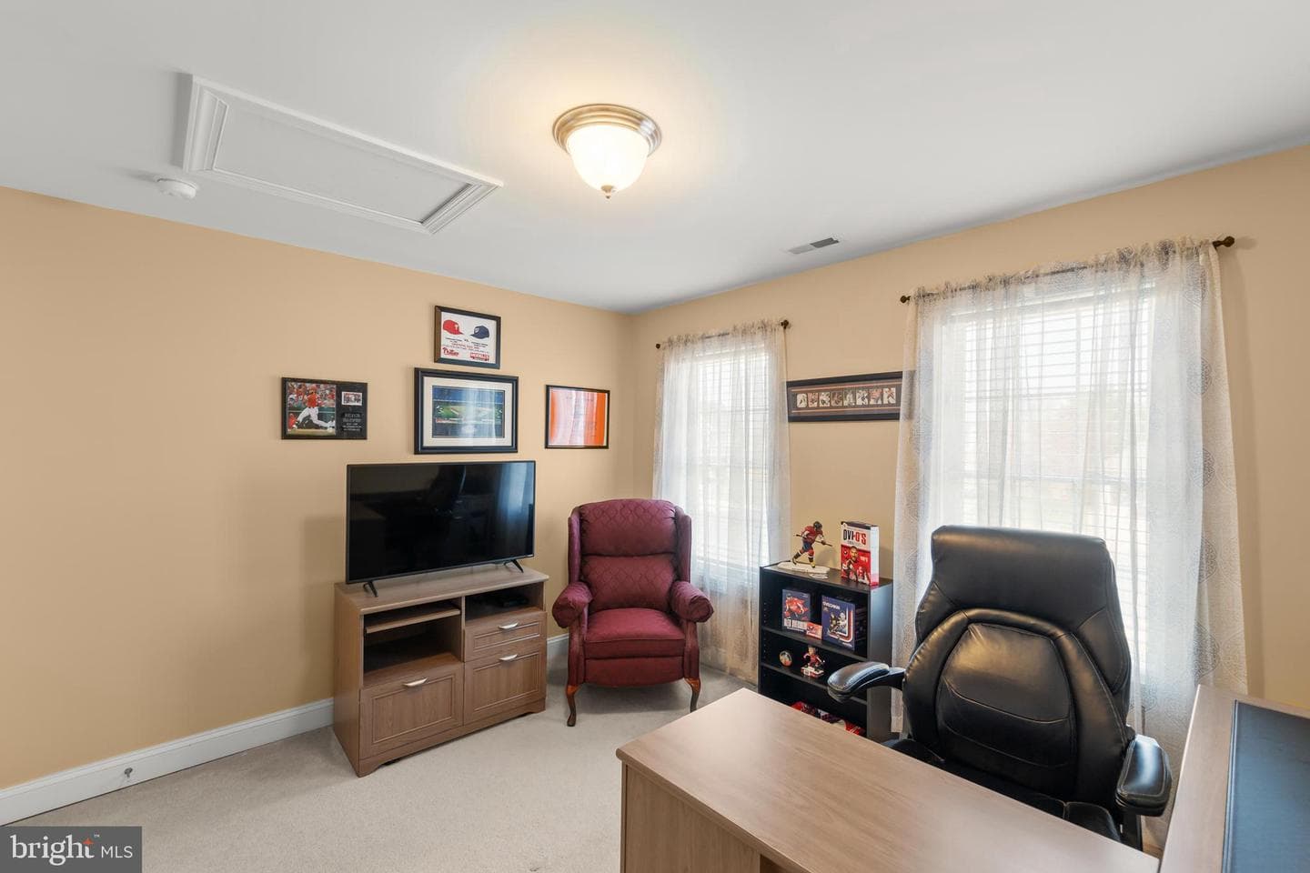 104 Monet Terrace photo 32