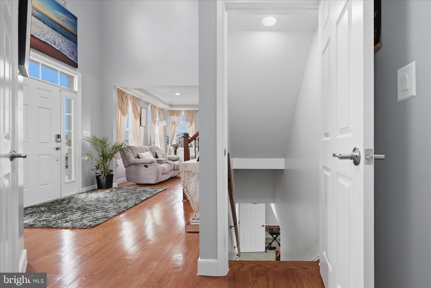 107 Paris Court photo 43