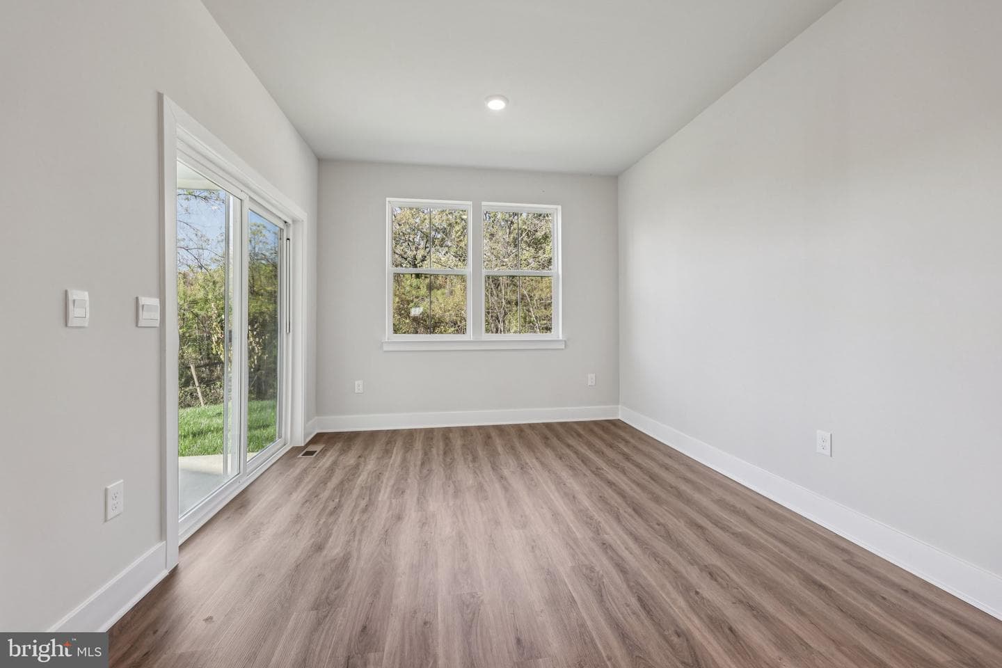 237 Hydrangea Way photo 17