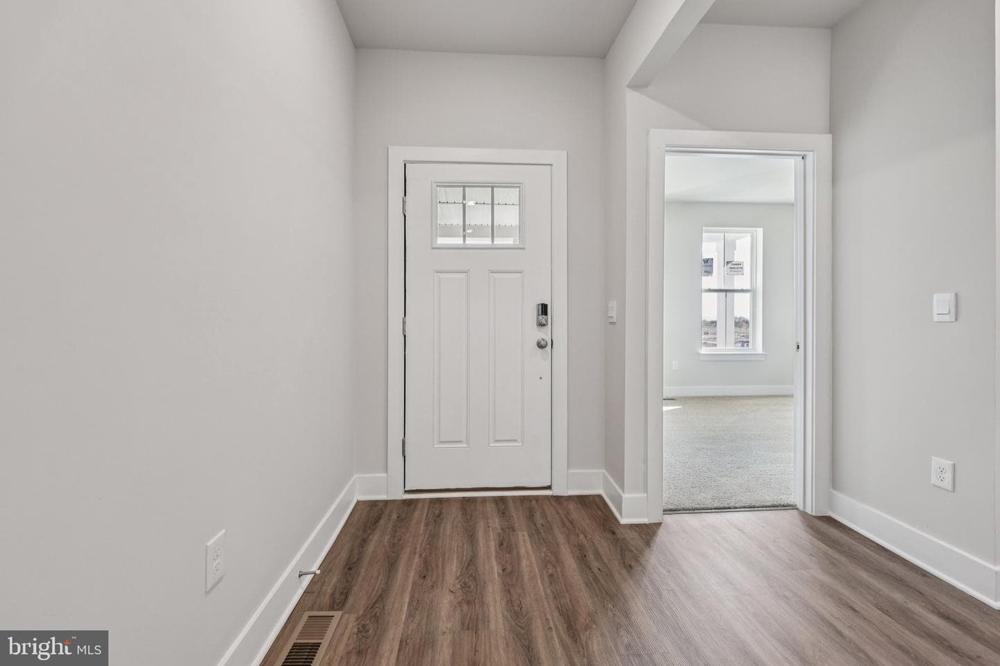 237 Hydrangea Way photo 6