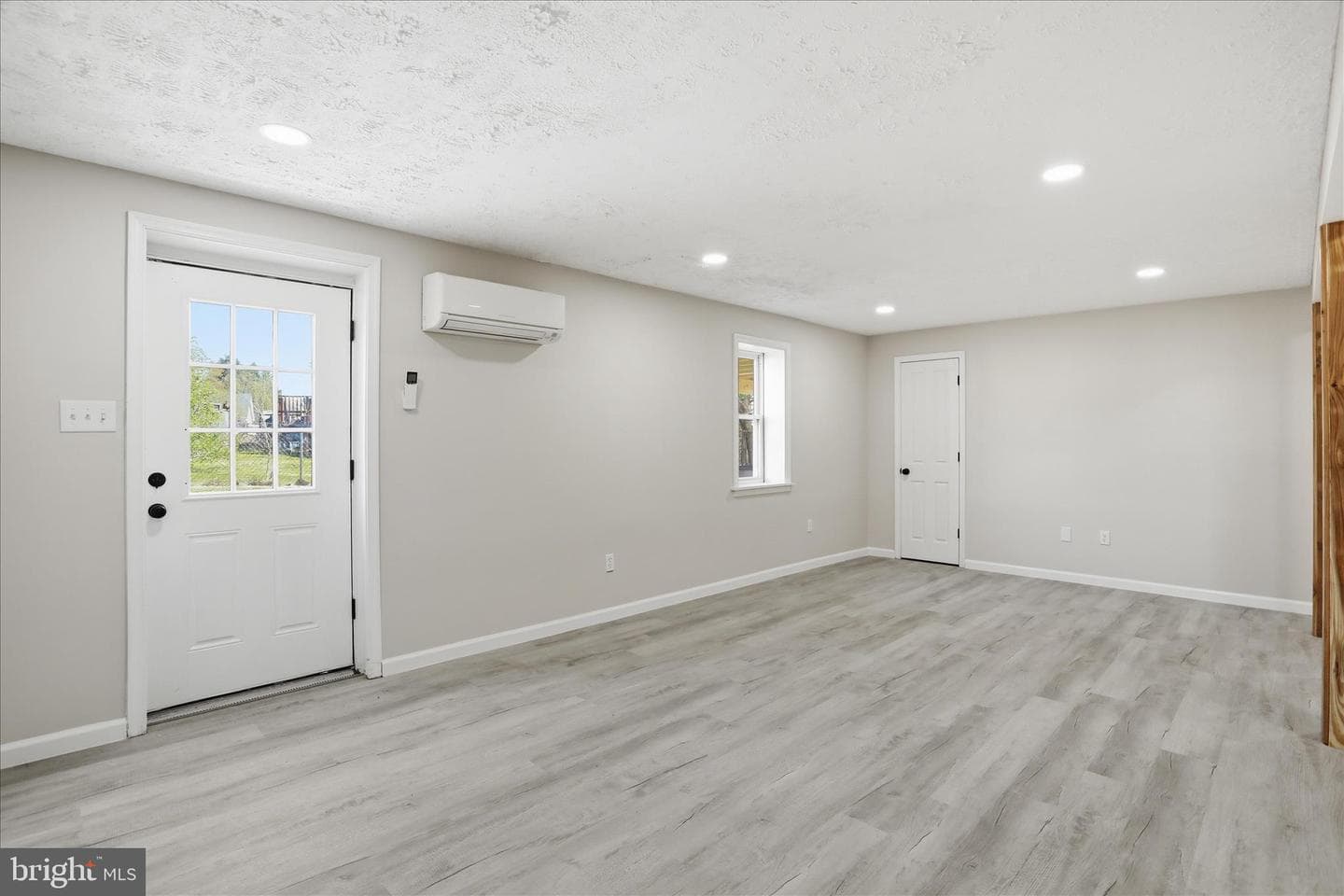 306 Tanager Drive photo 33