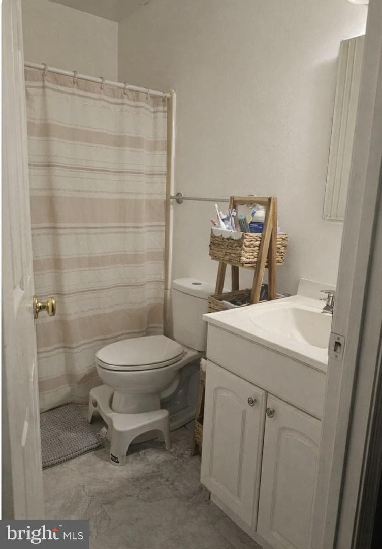 104 Aiken Lane photo 6