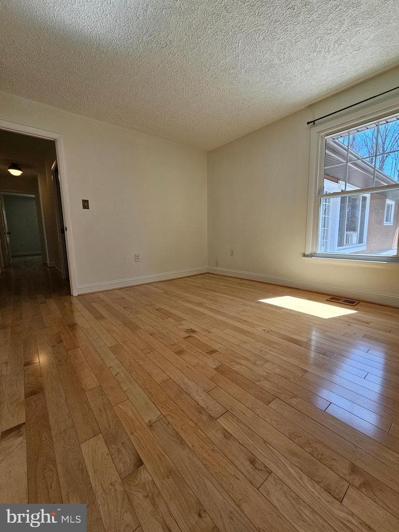 274 Woodside Lane photo 29