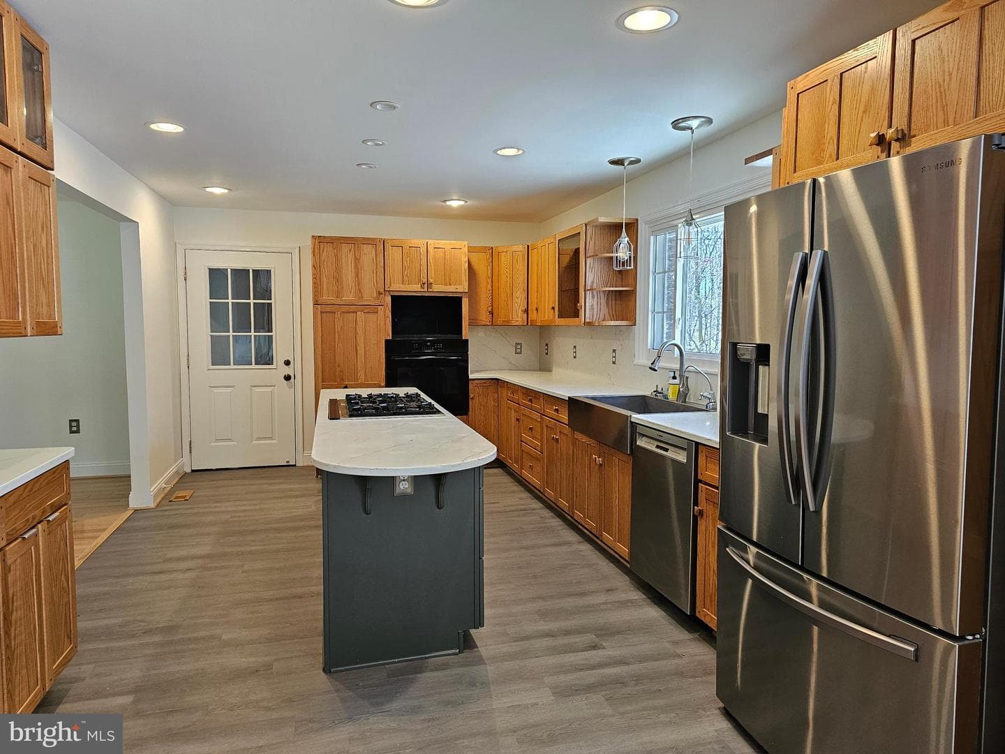 274 Woodside Lane photo 7