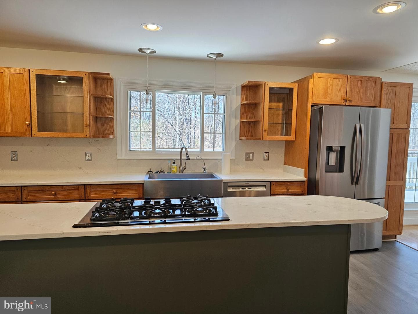 274 Woodside Lane photo 9