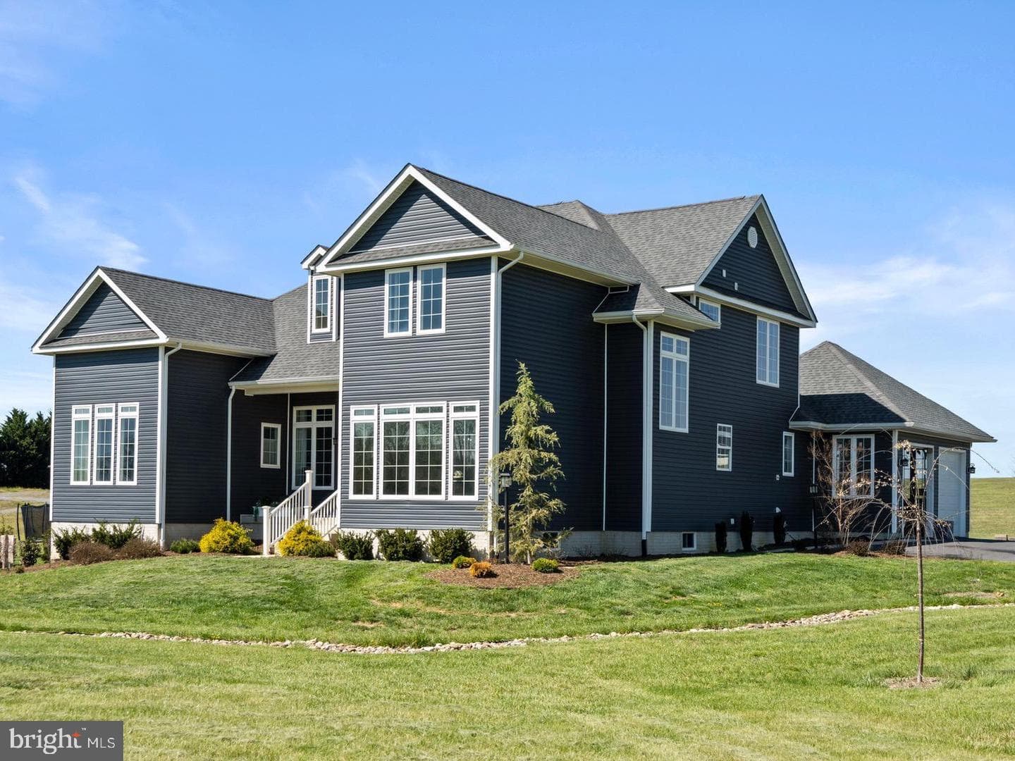 125 Skyjes Lane photo 1