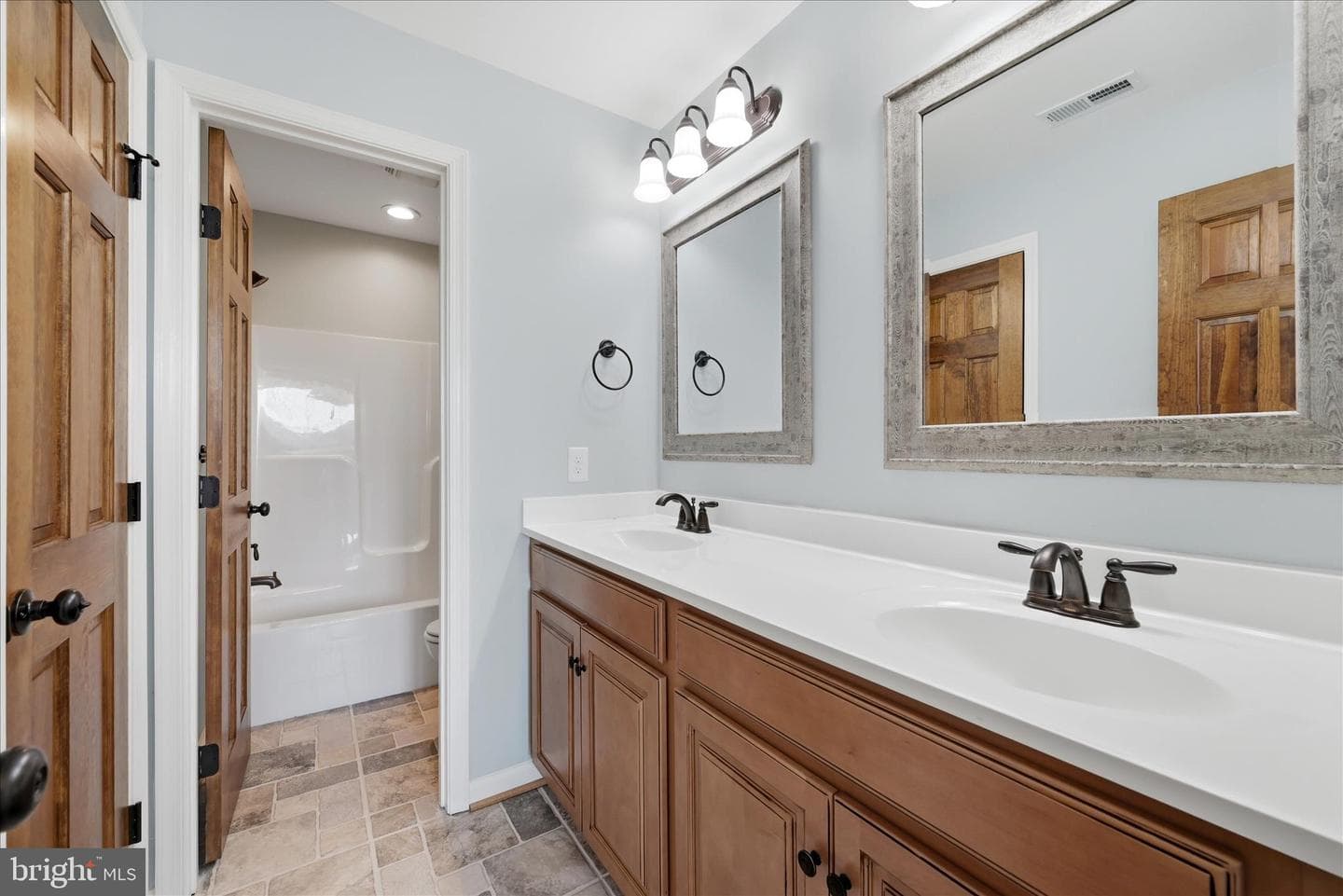 325 Dehaven Drive photo 42
