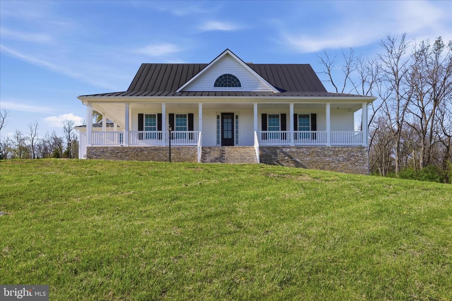 325 Dehaven Drive photo 5