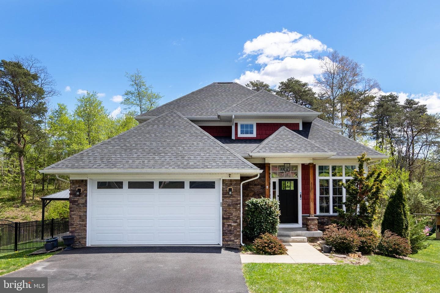 112 Colonial Drive photo 41