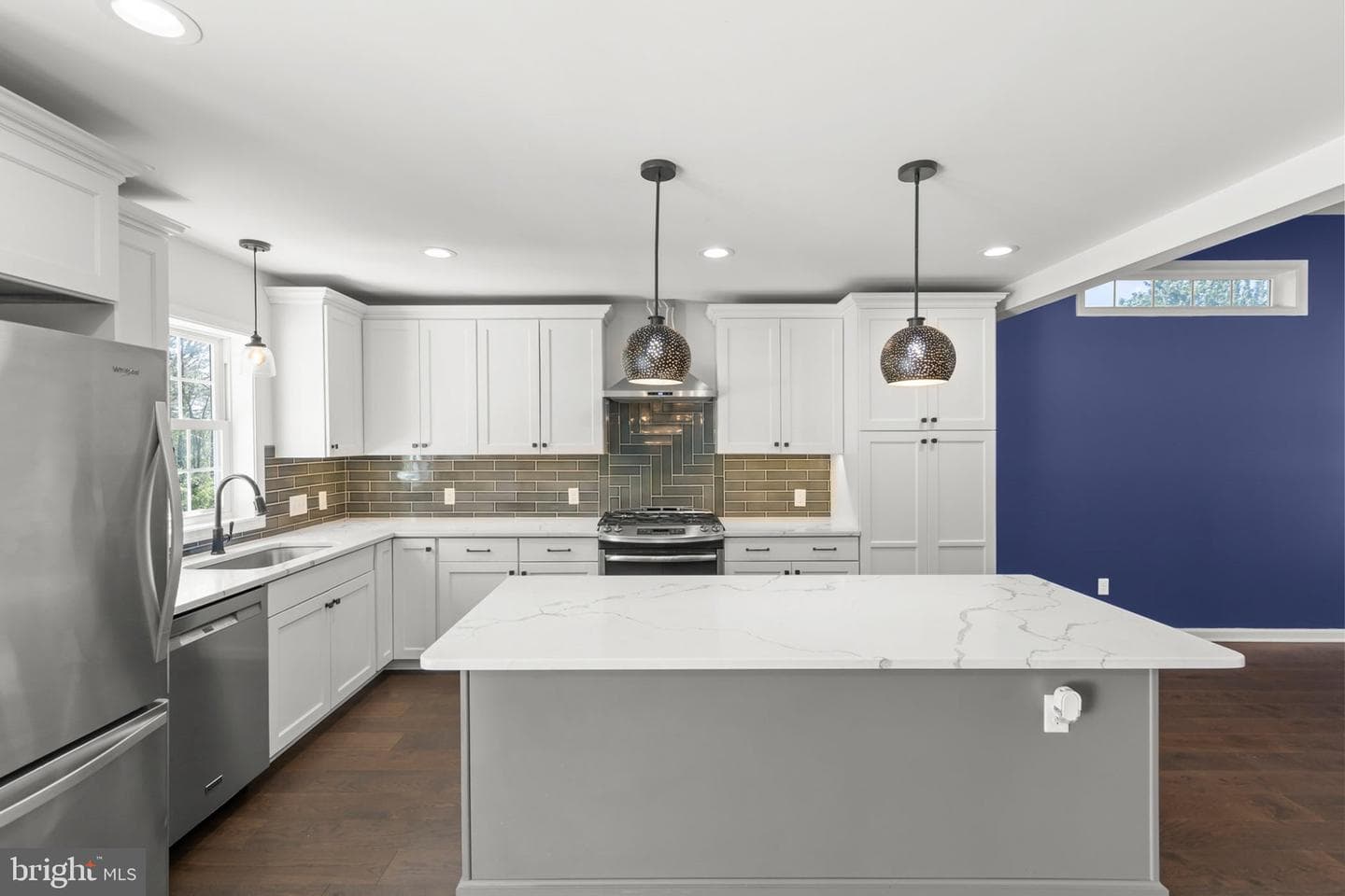 112 Colonial Drive photo 8