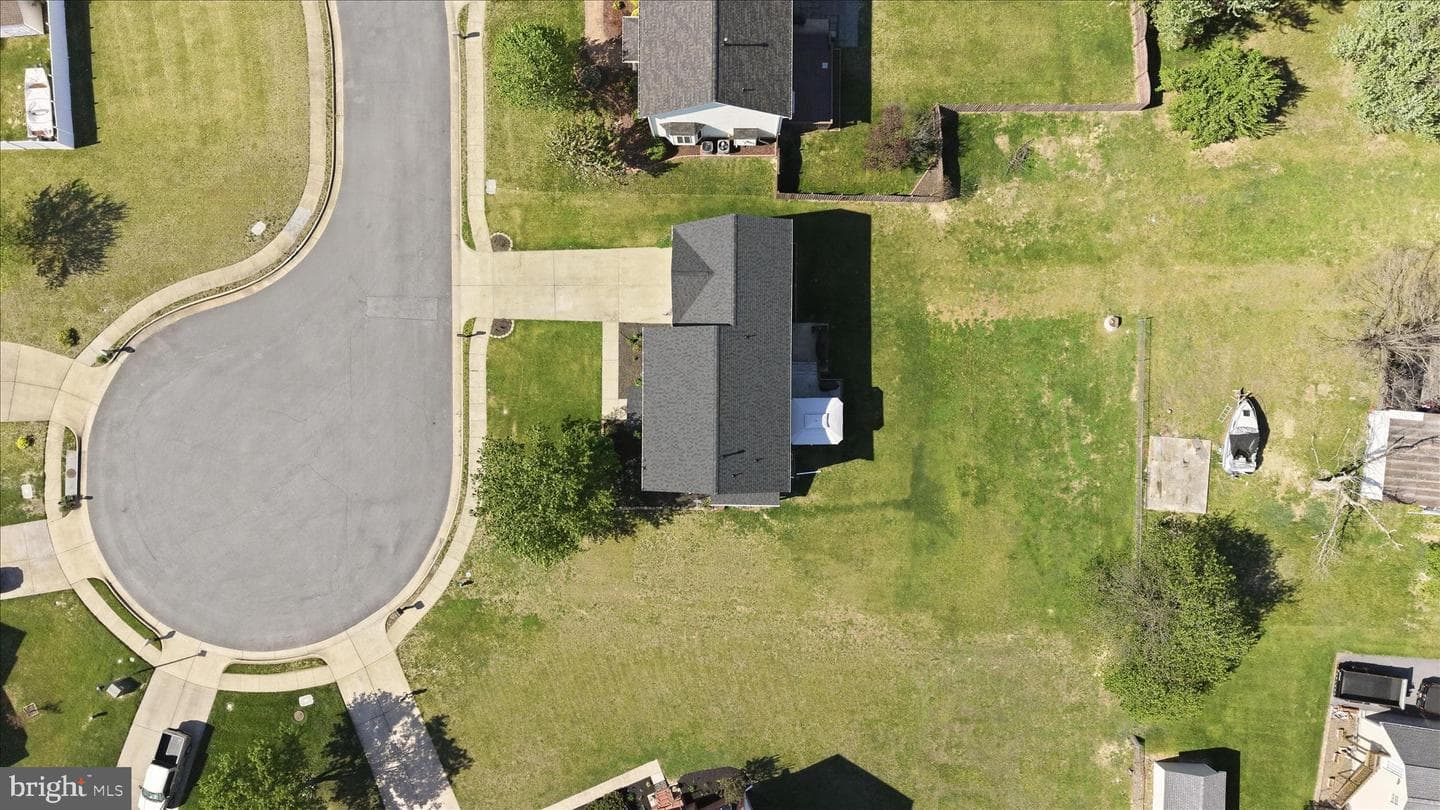 115 Lariat Court photo 47
