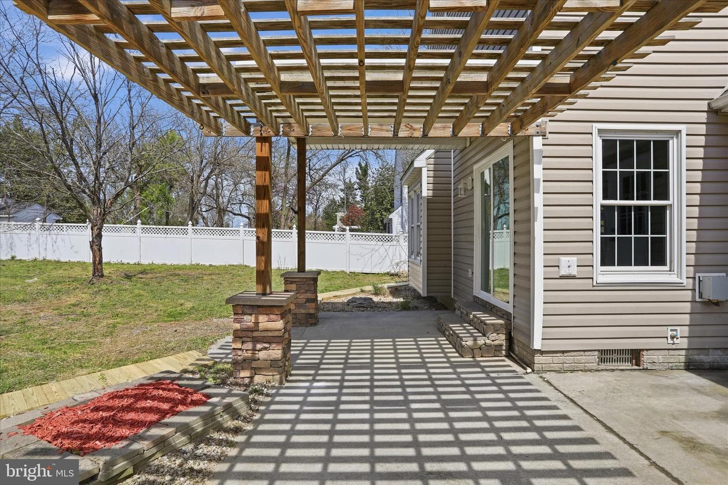 239 Nightingale Avenue photo 36