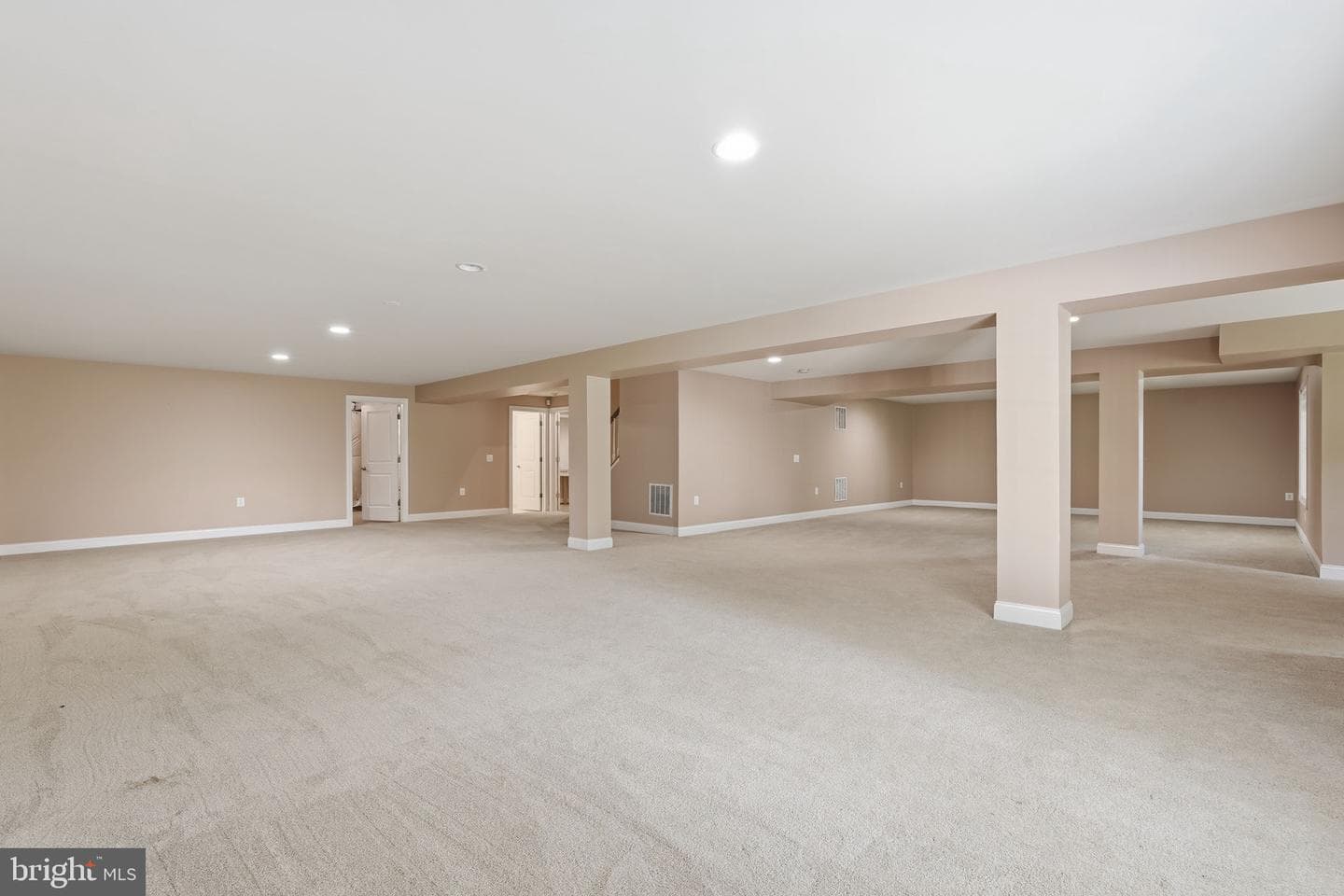 117 Harvester Drive photo 46