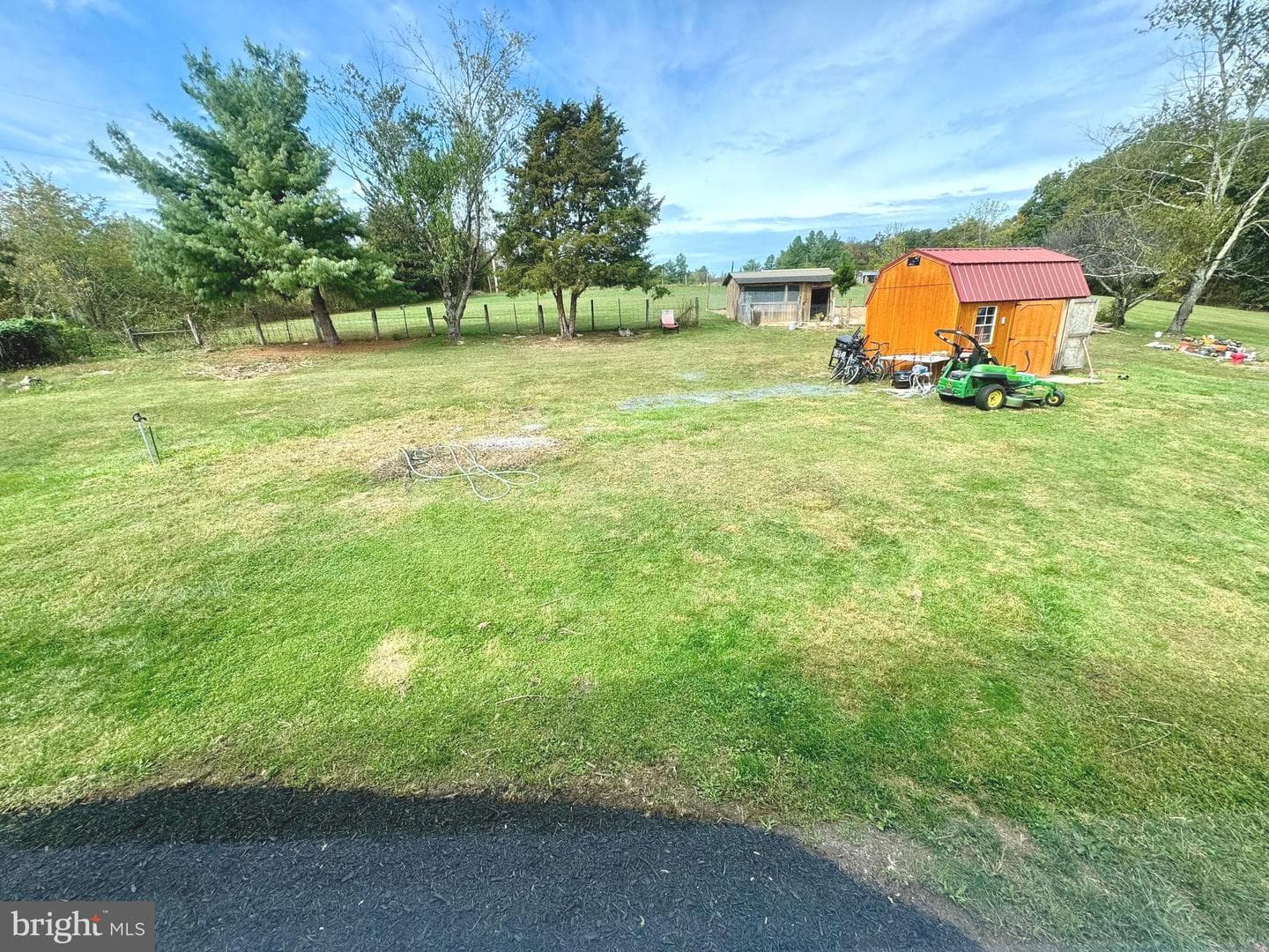 220 Snappy Lane photo 25