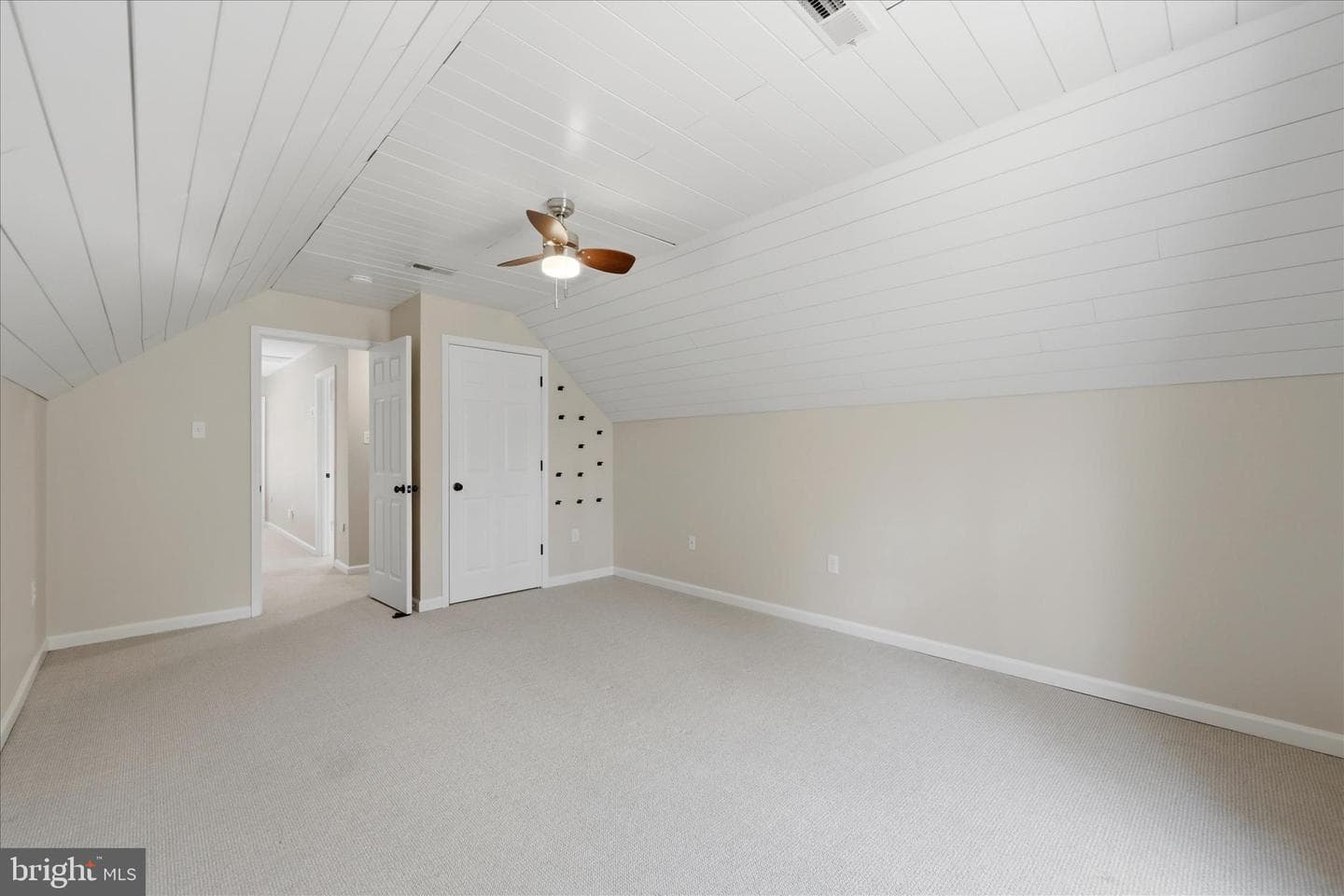 400 Lakeview Drive photo 30